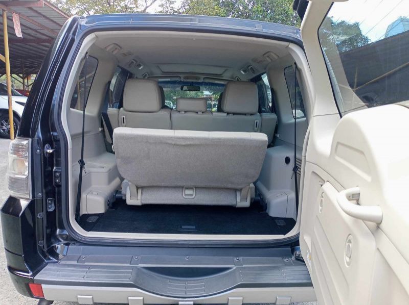 2015 Mitsubishi Pajero pictures