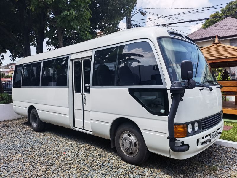 2015 Toyota Coaster for sale 55 000 Km Manual transmission David