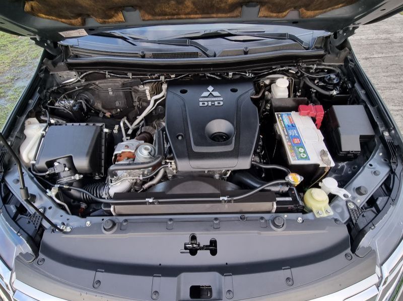 2018 Mitsubishi Montero Sport GLS pictures