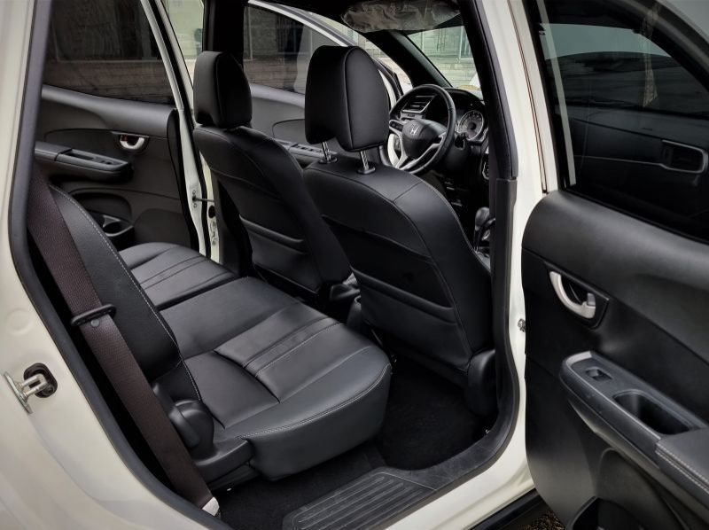 2018 Honda BR-V 1.5V CVT pictures