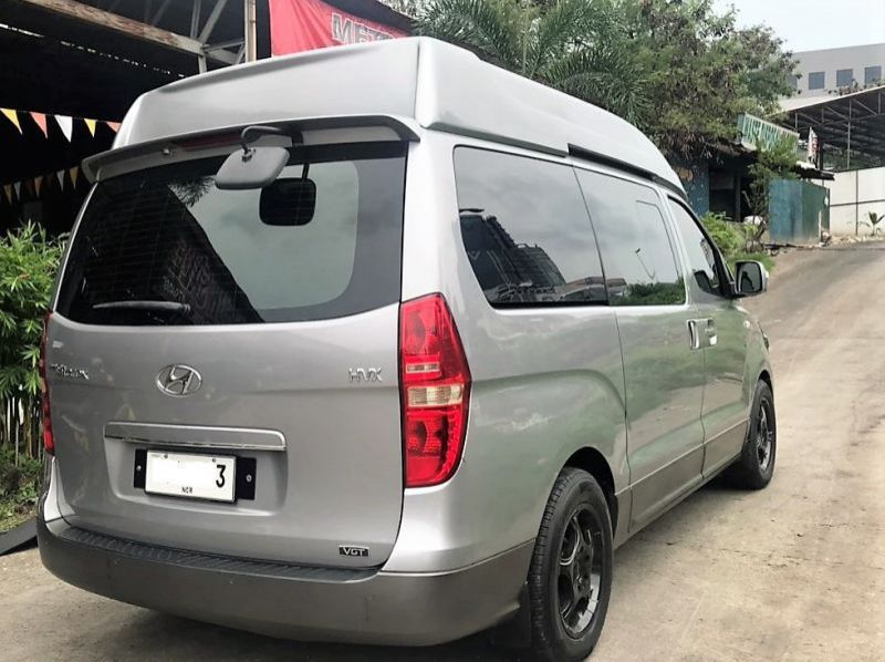 2011 Hyundai Grand Starex pictures