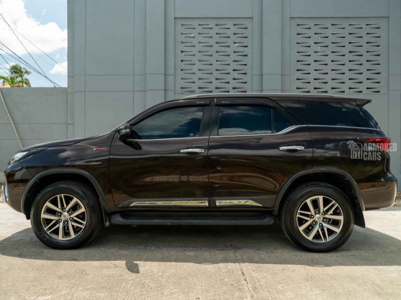 2018 Toyota Fortuner Bulletproof  pictures