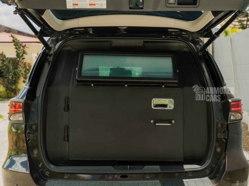 2018 Toyota Fortuner Bulletproof  pictures