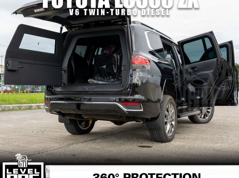 2025 Toyota Land cruiser 300 ZX Armored pictures