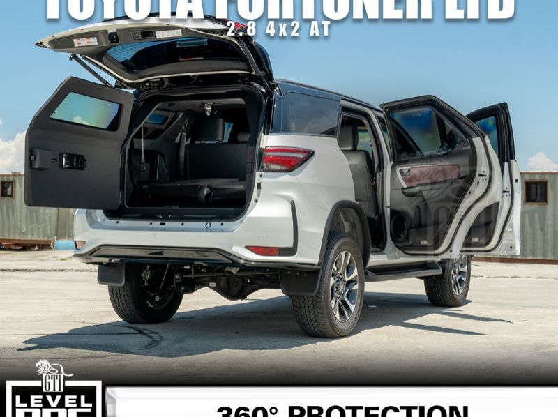 2025 Toyota Fortuner LTD 4x2 Bulletproof  pictures