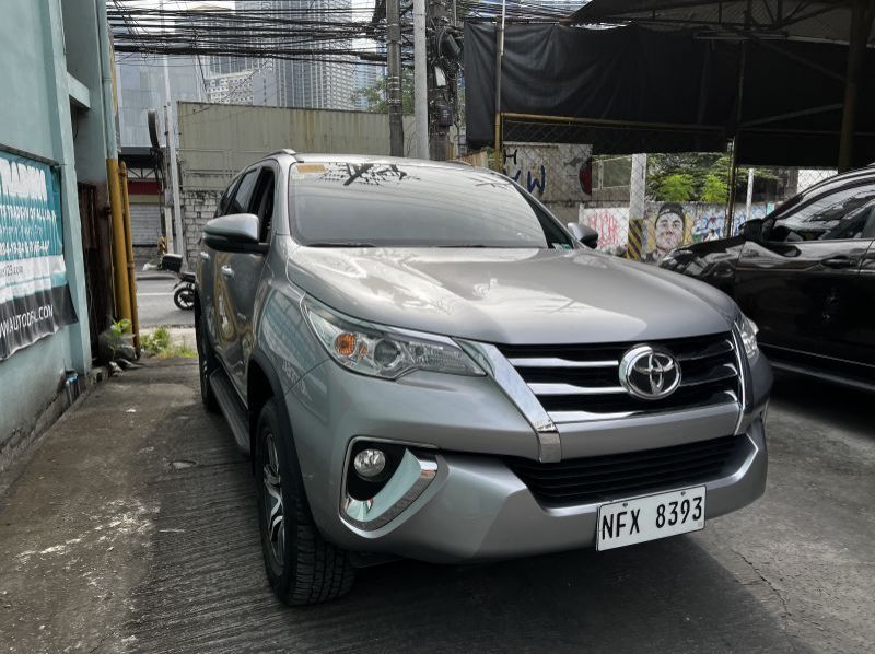 2020 Toyota Fortuner pictures