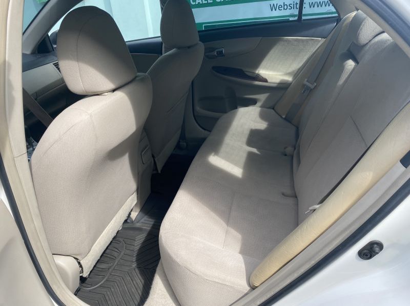 2012 Toyota Corolla Altis pictures