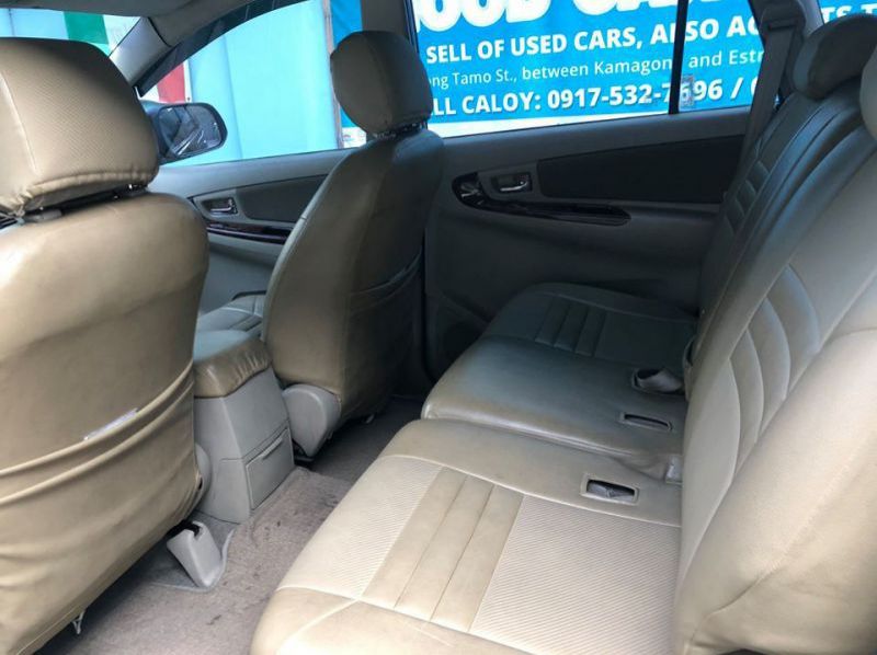 2012 Toyota Innova G pictures