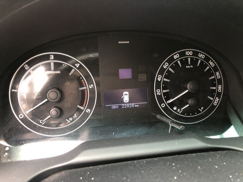 2017 Toyota Innova E pictures