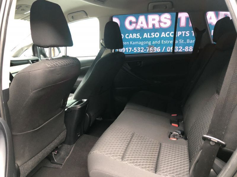 2017 Toyota Innova E pictures