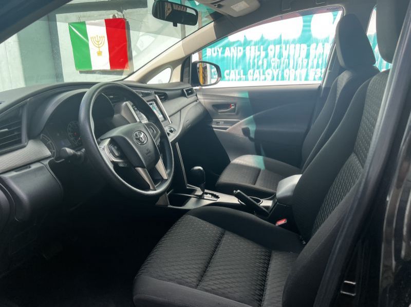 2021 Toyota Innova pictures