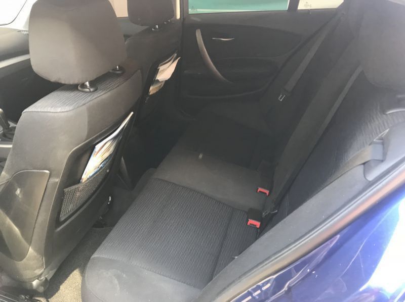 2011 BMW 118D pictures