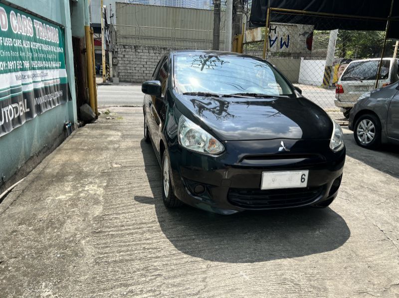 2015 Mitsubishi Mirage GLX pictures