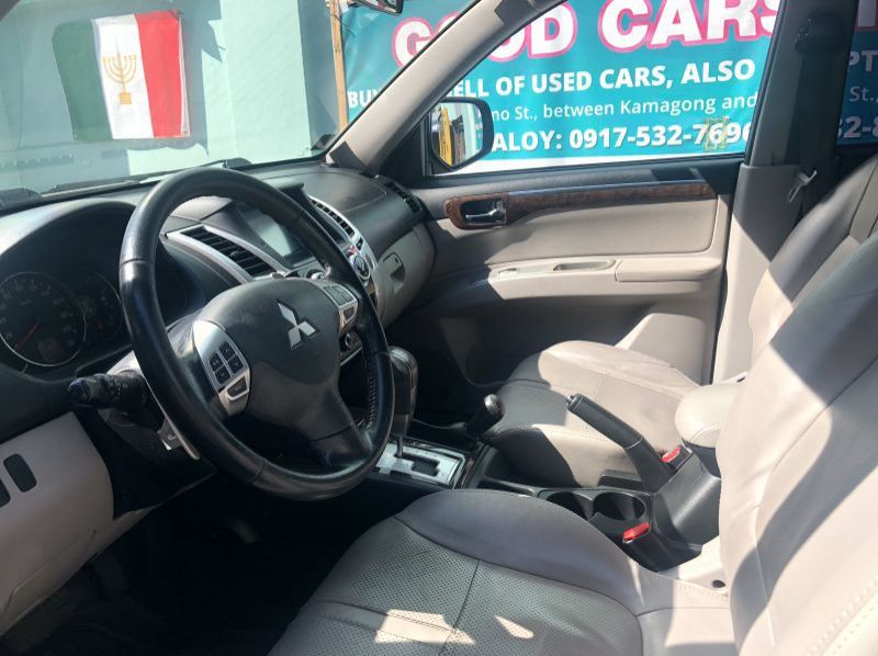 2012 Mitsubishi Montero  pictures