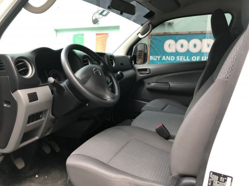 2018 Nissan NV350 pictures
