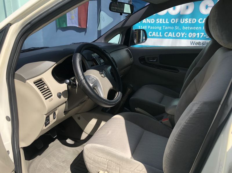 2013 Toyota Innova G pictures