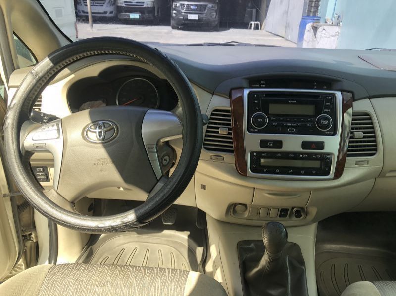 2013 Toyota Innova G pictures