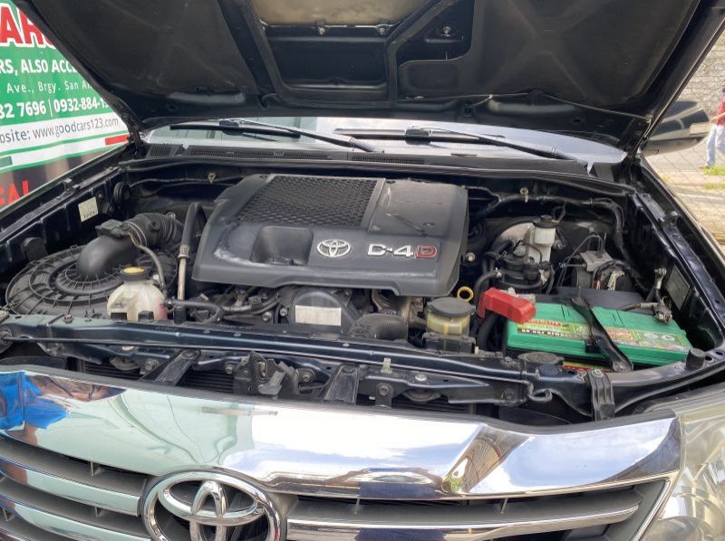 2014 Toyota Fortuner G pictures