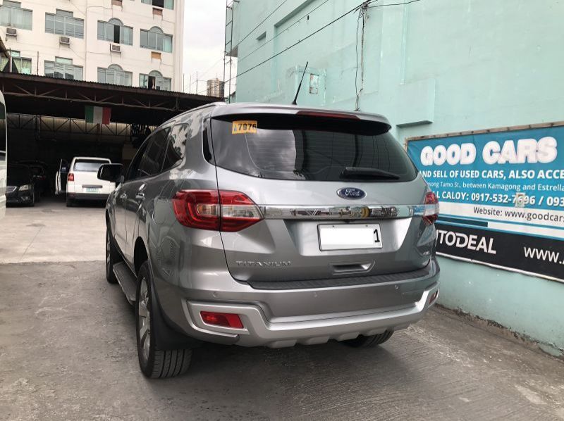 2016 Ford Everest Titanium pictures
