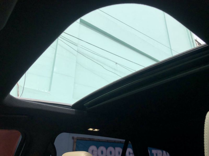 2016 Ford Everest Titanium pictures