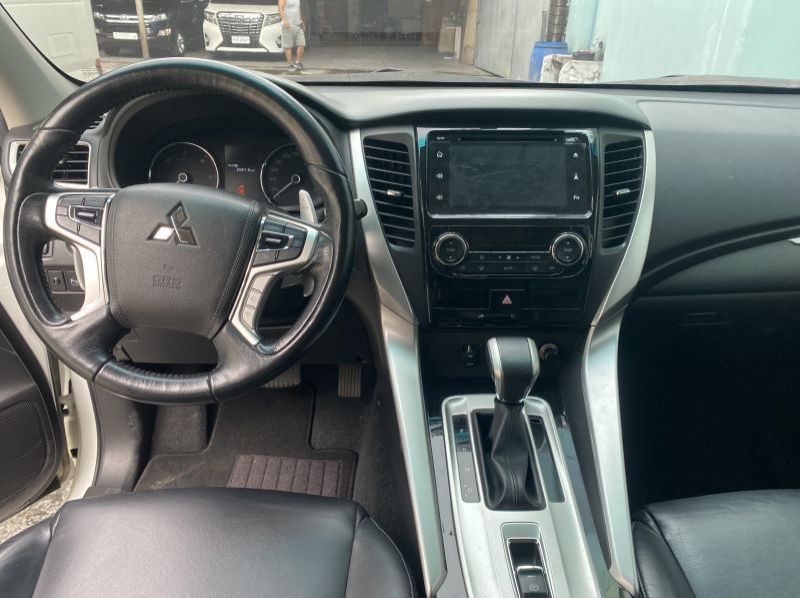 2016 Mitsubishi Montero GLS Premium pictures