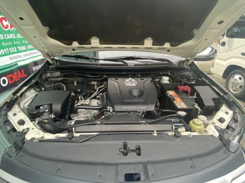 2016 Mitsubishi Montero GLS Premium pictures