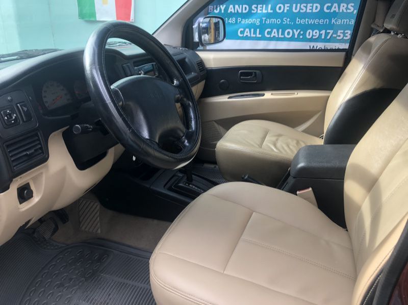 2014 Isuzu Sportivo X pictures