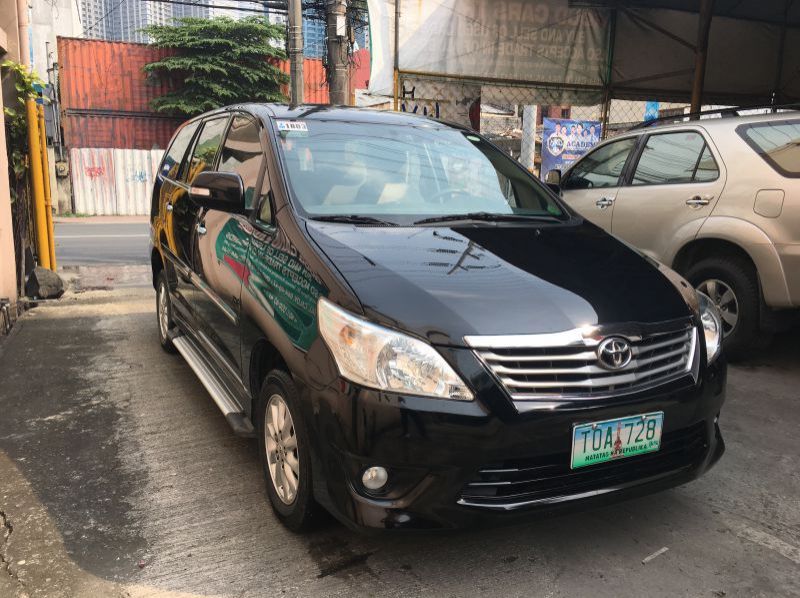 2012 Toyota Innova G pictures