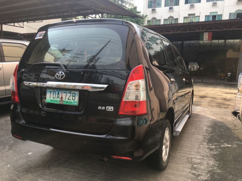 2012 Toyota Innova G pictures