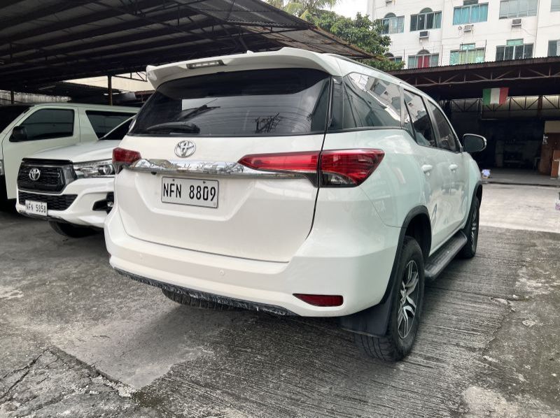 2020 Toyota Fortuner G pictures