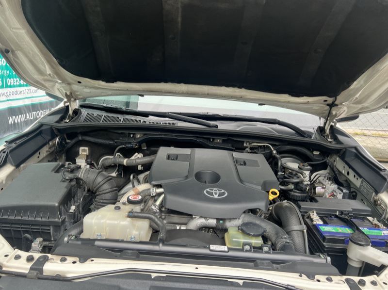 2020 Toyota Fortuner G pictures