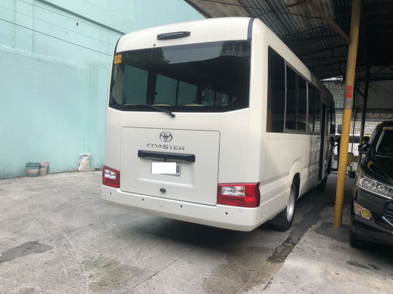 2019 Toyota Coaster pictures