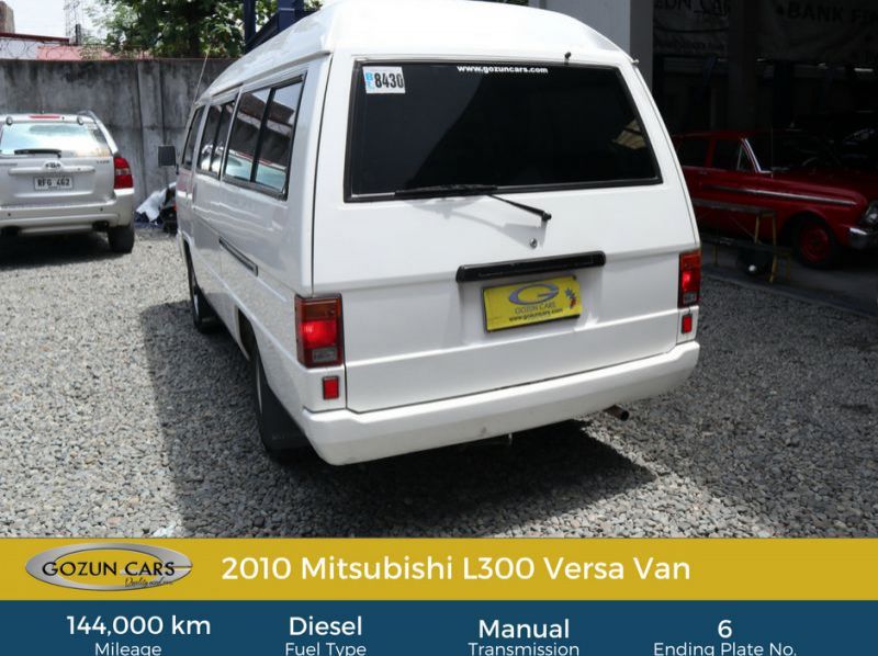 2010 Mitsubishi L300 Versa Van pictures