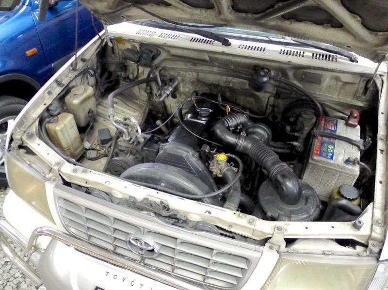 2002 Toyota Revo Tamaraw FX pictures