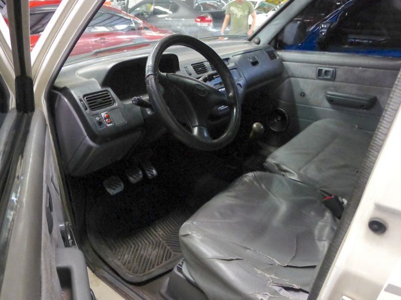 2002 Toyota Revo Tamaraw FX pictures