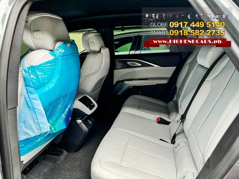 2023 Cadillac LYRIQ photo