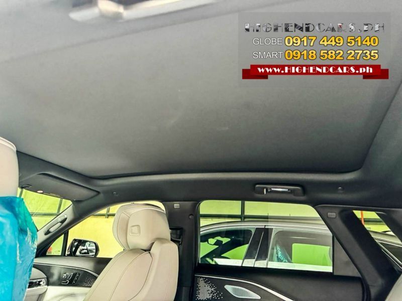 2023 Cadillac LYRIQ photo