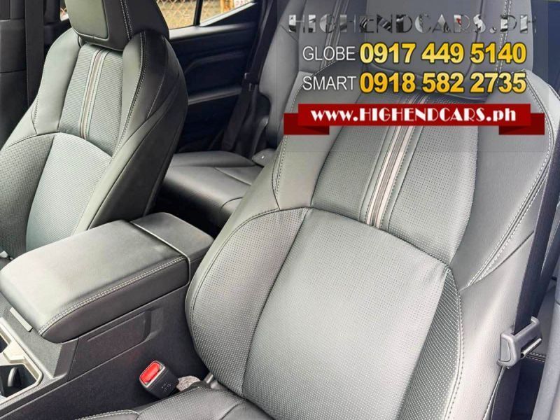 2026 Toyota 4RUNNER LIMITED HYBRID photo