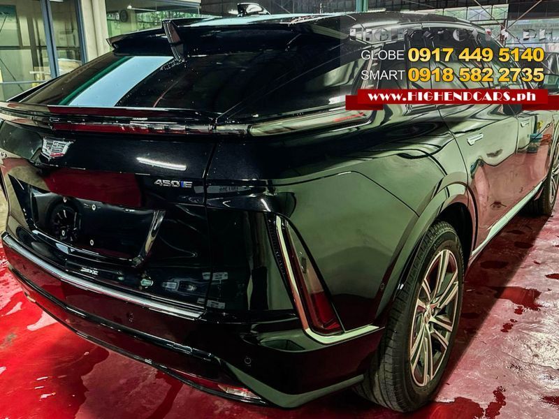 2023 Cadillac LYRIQ photo