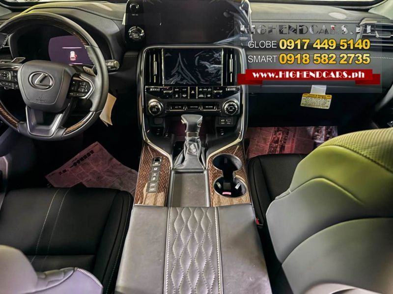 2025 Lexus LX600 ULTRA LUXURY photo