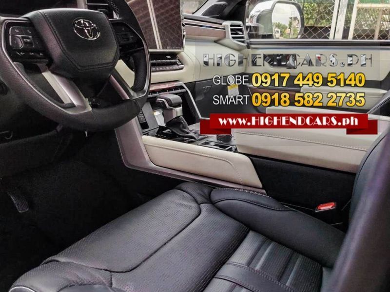2025 Toyota Sequoia Capstone Hybrid photo