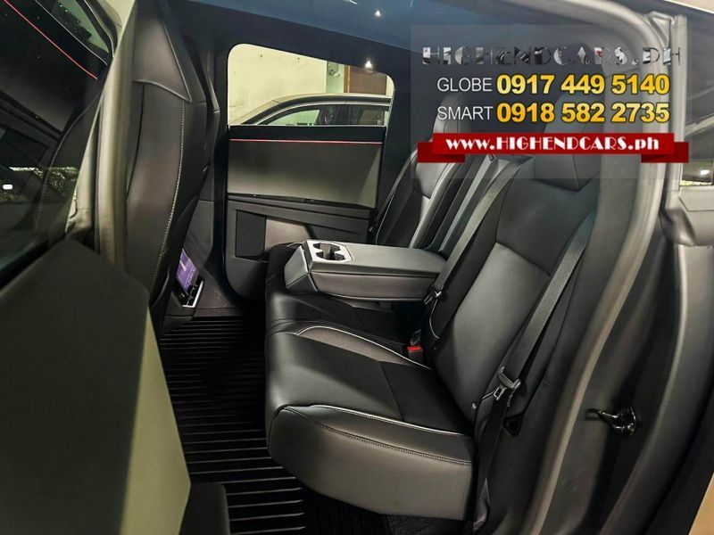 2025 TESLA CYBERTRUCK photo