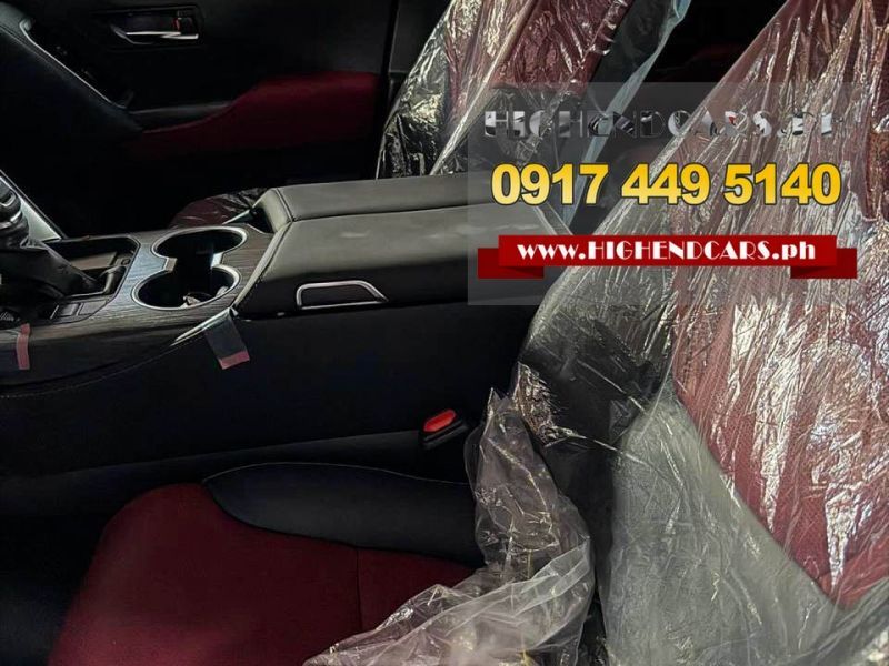 2026 Toyota Land Cruiser LC300 VXR Hybrid photo