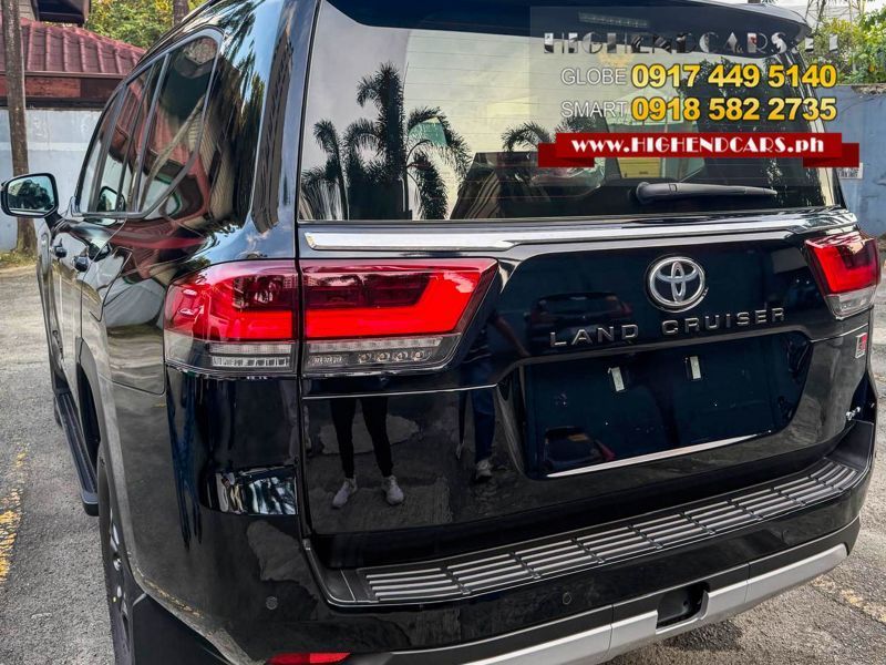 2026 Toyota LAND CRUISER GR SPORT HYBRID photo