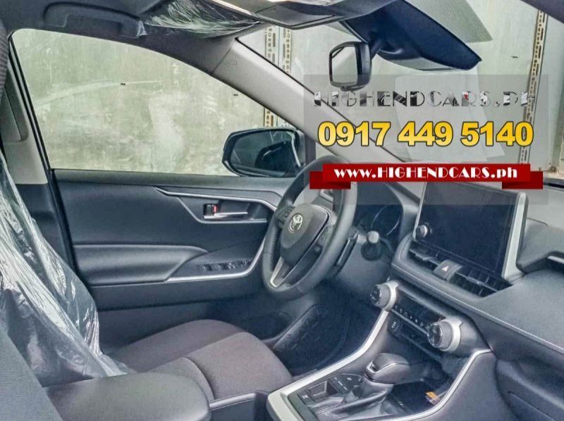2026 Toyota Rav4 XLE HEV Hybrid pictures