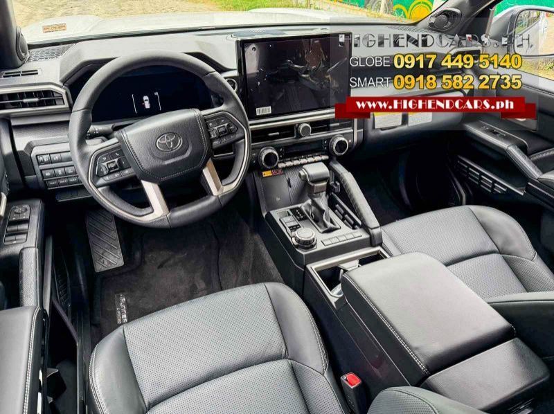 2026 Toyota 4RUNNER LIMITED HYBRID pictures