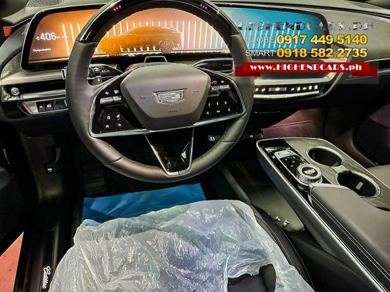 2023 Cadillac LYRIQ  pictures