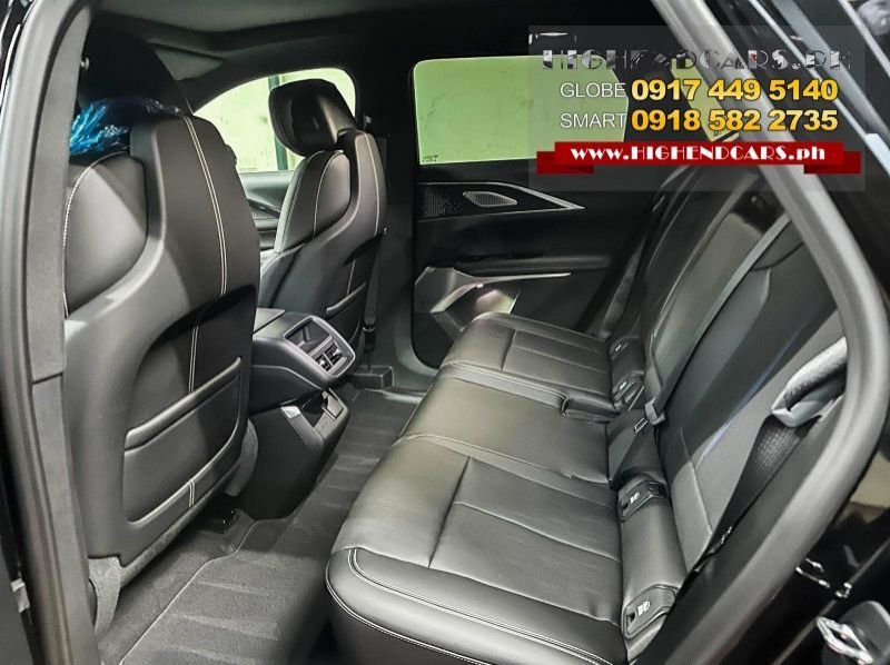 2023 Cadillac LYRIQ  pictures