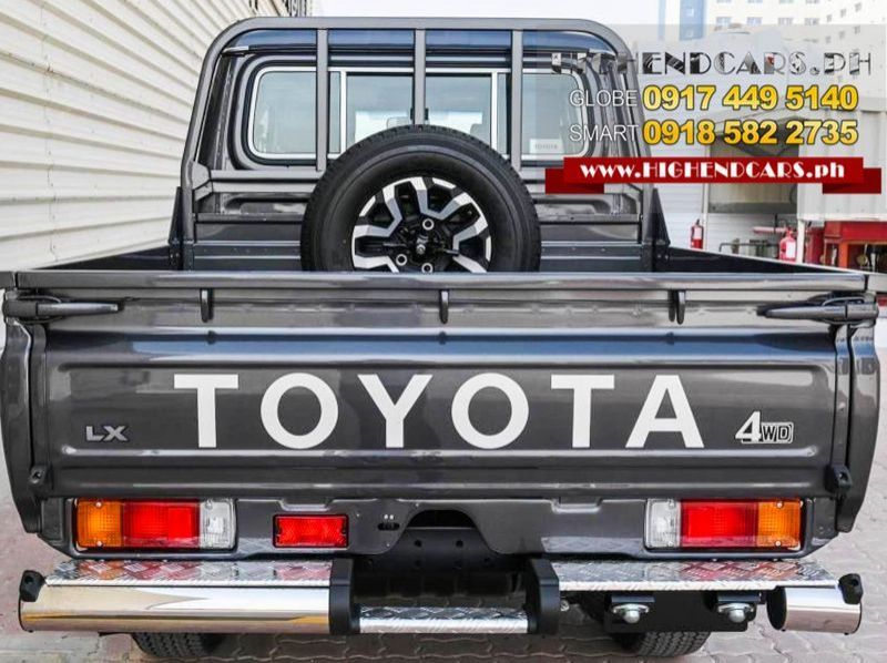 2025 Toyota LAND CRUISER LC79 PICKUP DIESEL AT pictures