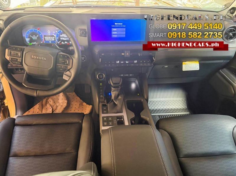 2026 Toyota LAND CRUISER PRADO LC250 HYBRID pictures